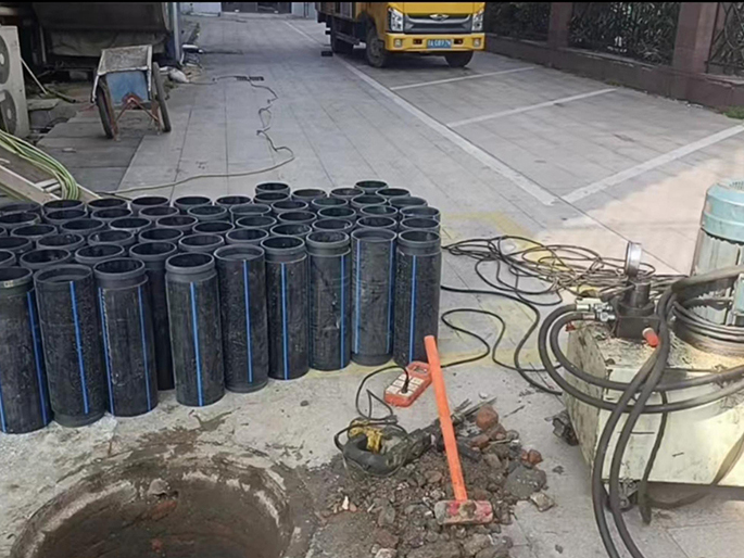 秦都PE置换管厂家 DN315置换管 非开挖管短管置换